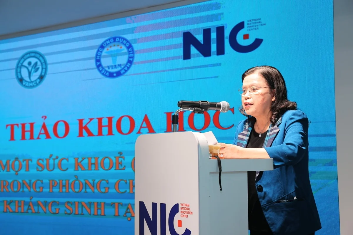  PGS.TS Nguyễn Thị Xuyên phát biểu tại Hội thảo. Nguồn ảnh gốc: Cổng TTĐT Bộ NN&MT
